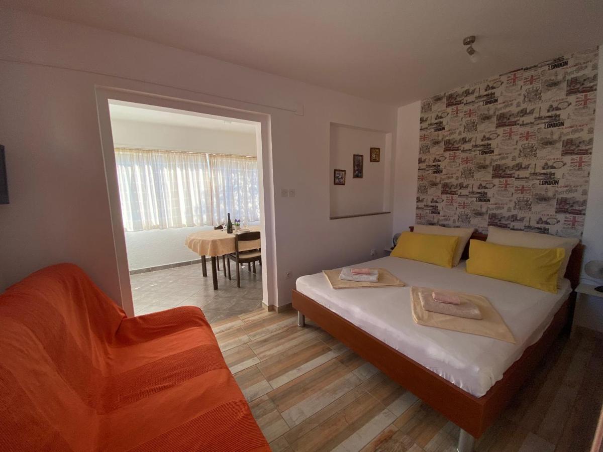 Guest House Dijana Veglia Exterior foto