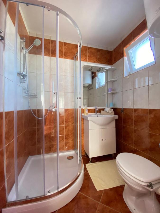 Guest House Dijana Veglia Exterior foto