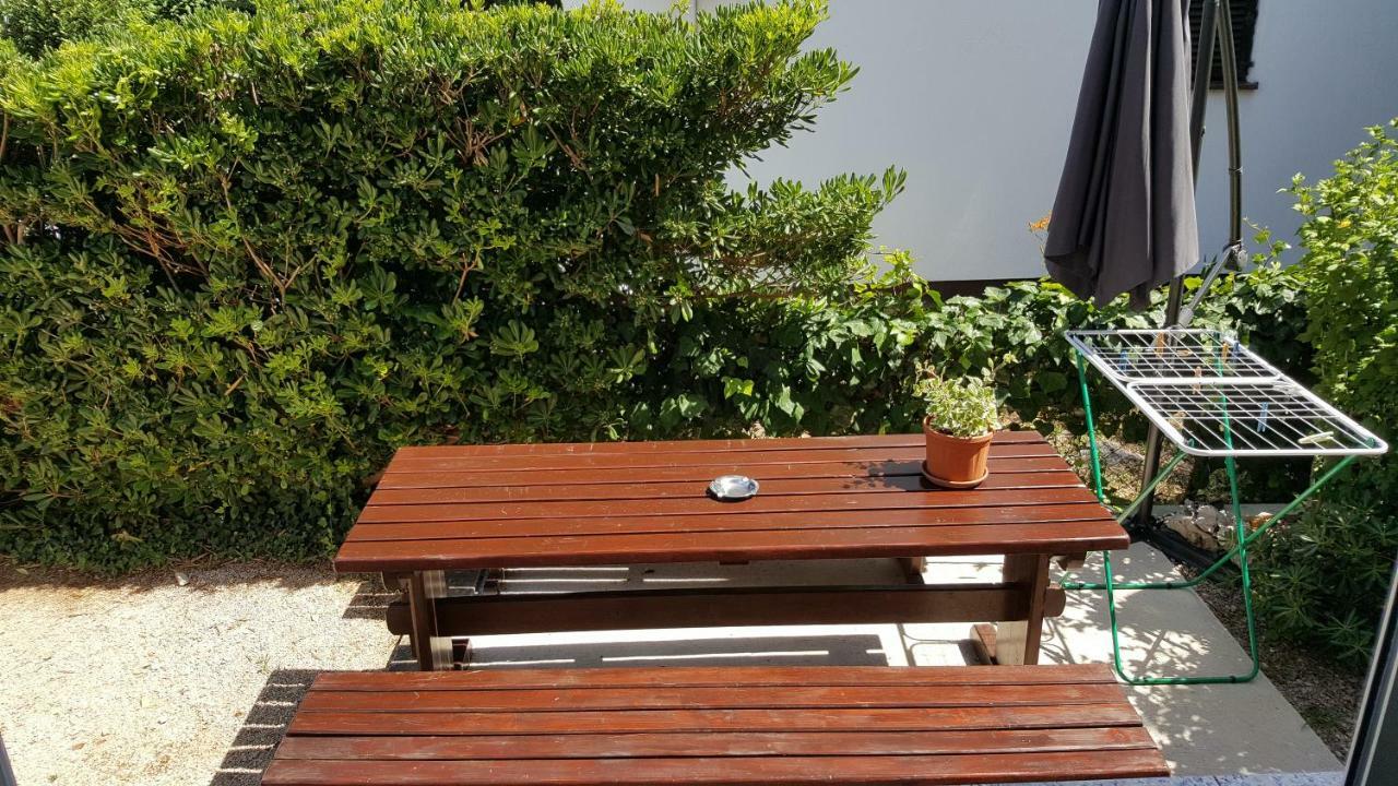 Guest House Dijana Veglia Exterior foto